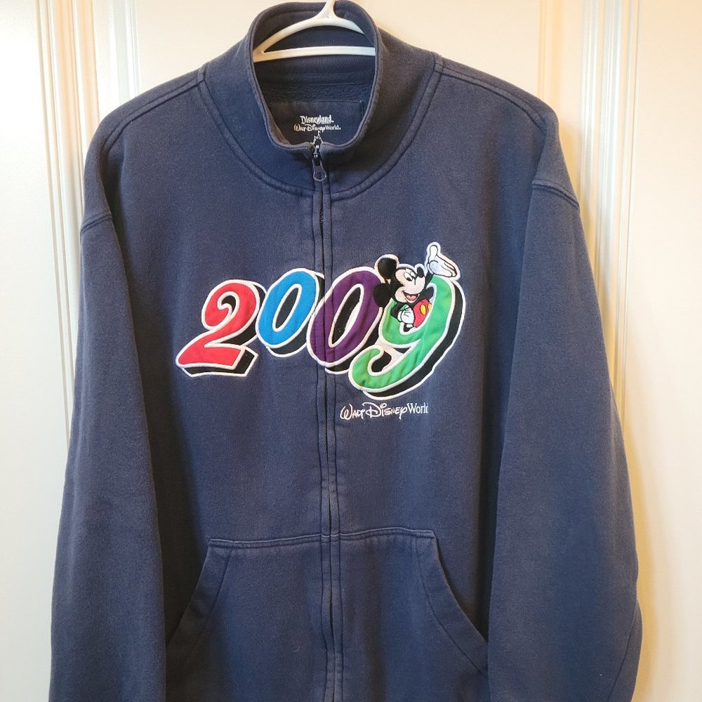 2009 Disneyland Mens Navy Full zip Fleece lined Jacket